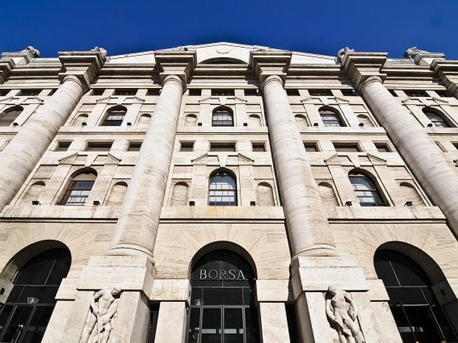 Stm: consensus ottimista su secondo trimestre, diffusa orza della domanda (ANALISTI)
