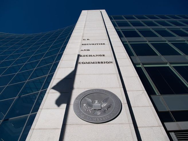 Ipo cinesi a Wall Street: dopo congelamento sbarchi, Sec dirama nuovi parametri di trasparenza