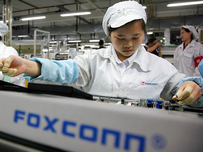 Foxconn, risultati record nel secondo trimestre 2024: ricavi a +19%