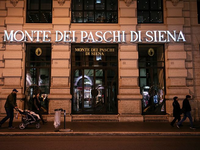 Unicredit-Mps, governatore Toscana si mette di traverso: niente fusione, porterebbe a 6mila esuberi