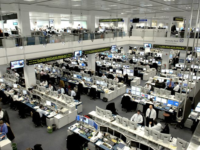 Deutsche Bank: utili primo trimestre crollano -79%, giù anche il fatturato