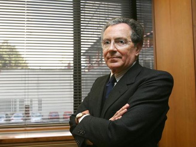 Gros-Pietro: per Intesa Sanpaolo non c’è più spazio per M&A in Italia, fusioni cross border non appetibili