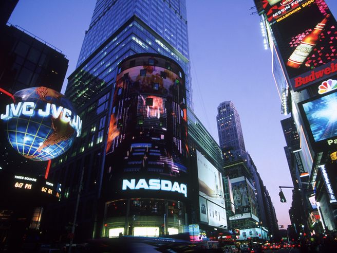 Wall Street gelata da tonfo Target (-13%): effetto contagio su settore retail. Nasdaq -1%