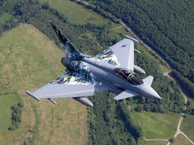 Leonardo: programma Eurofighter con Kuwait  procede in linea con aspettative, società non oggetto di indagine