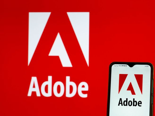 Adobe: titolo in calo -4% a Wall Street nonostante utili e fatturato migliori delle attese