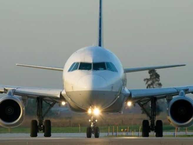 Trasporto aereo: Iata, traffico cresce del 4,1% a novembre
