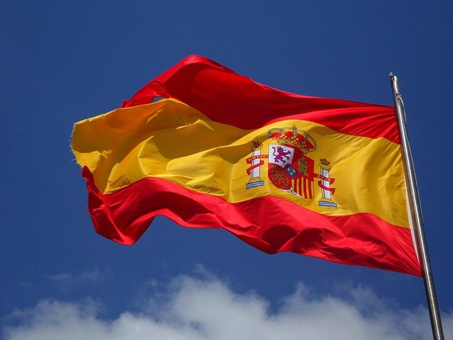 Spagna: Pmi manifatturiero scende a 51,4 punti a settembre, deluse attese