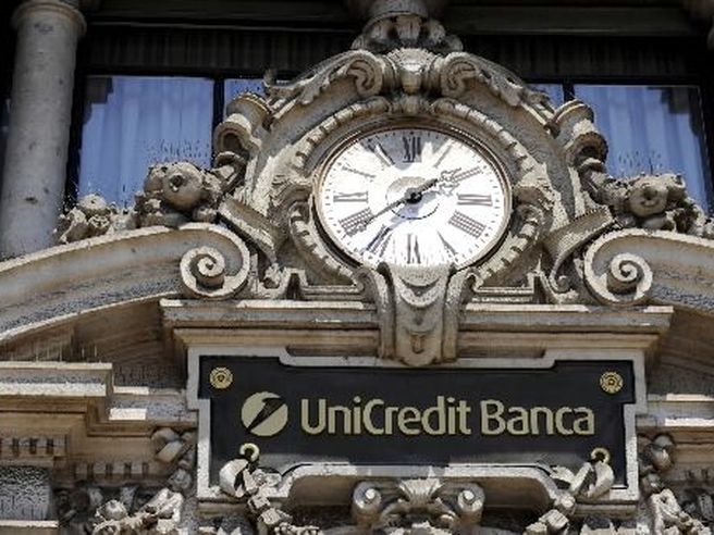 Unicredit: oggi il test dei conti, analisti prevedono utile secondo trimestre a 349 mln di euro