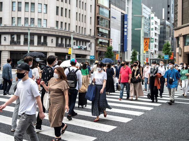 Giappone: produzione industriale giugno in rialzo su base annua per quarto mese consecutivo. L’outlook su luglio e agosto
