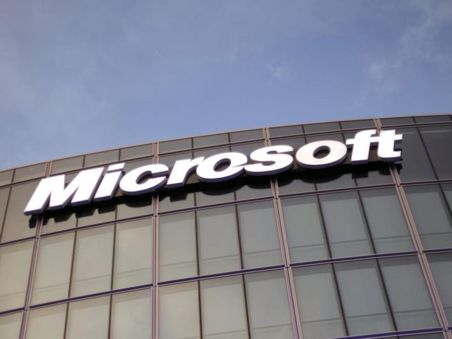 Trimestrali a Wall Street: utili e fatturato Microsoft in crescita, meglio stime