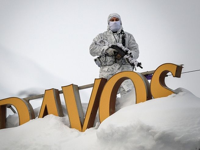 Davos, WEF posticipa meeting a inizio estate 2021: bisogno urgente di ‘Grande Reset’ post COVID-19