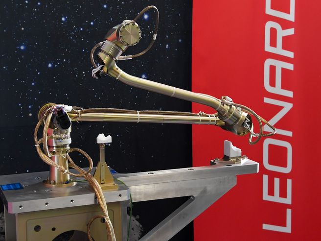 Leonardo: al lavoro sui bracci robotici per missione Nasa ed Esa Mars Sample Return
