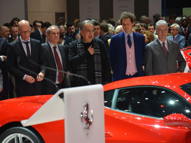 Ferrari, Berenberg premia il titolo. FCA accelera al rialzo, oltre +4% dopo rumor offerte da Cina