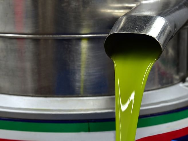 Eni e Hera stringono partnership per il riciclo degli oli vegetali