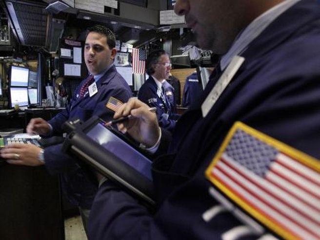 Wall Street: avvio in moderato calo dopo i guadagni post-Fed