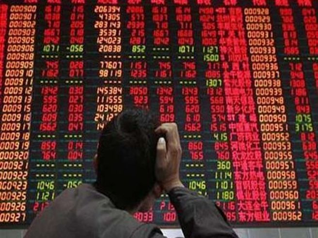 Crollo per la Borsa di Shanghai (-7,7%)