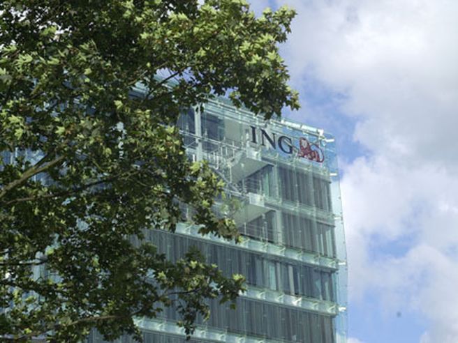 Ing: profitti in calo del 64% nel III trim., annunciati oltre 2mila licenziamenti