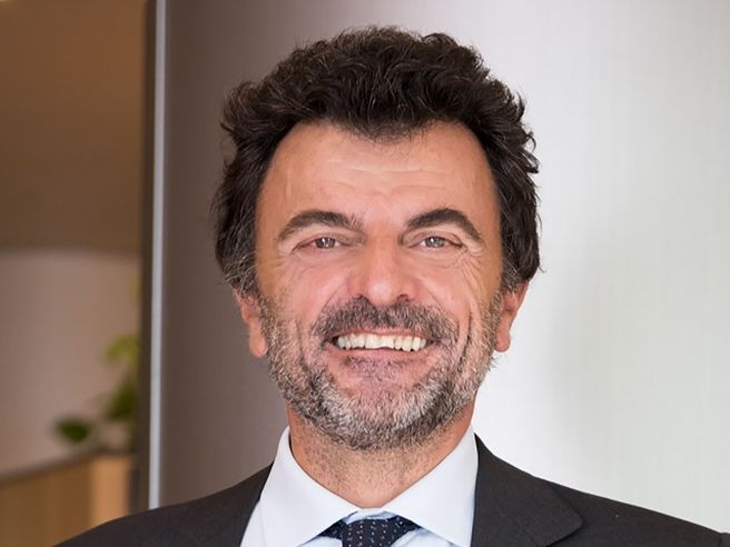 Intesa Sanpaolo: Fideuram, utile netto semestrale sale a 456 mln