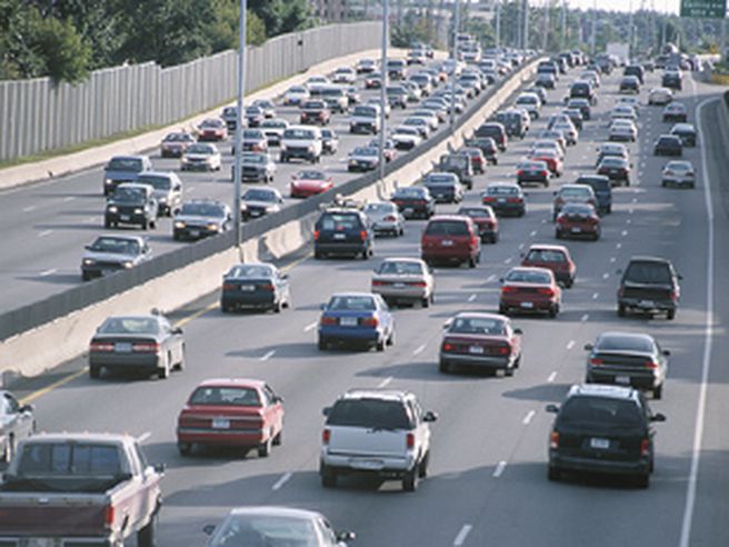 Auto: Germania, immatricolazioni scese del 2% a novembre, su intero anno previsto calo del 5%