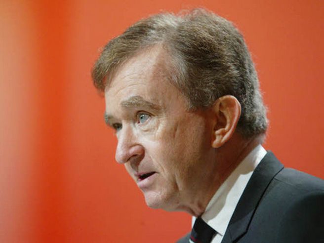 E’ ancora botta risposta tra Hermès e Lvmh: per gli analisti è chiaro il progetto di Arnault