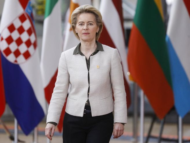 Ucraina: von der Leyen e Michel, “condanniamo con massima fermezza attacco militare senza precedenti della Russia”