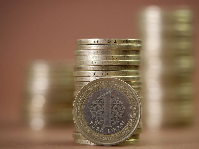 Forex: la lira turca torna a scendere, si spegne effetto rialzo tassi
