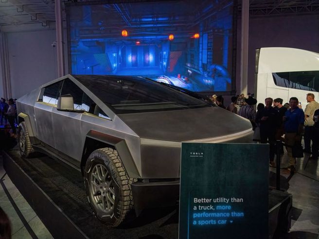 Tesla conferma target produzione 2023. I tempi dell’atteso Cybertruck