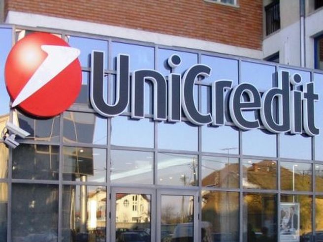 Unicredit: in vendita la controllata in Ucraina