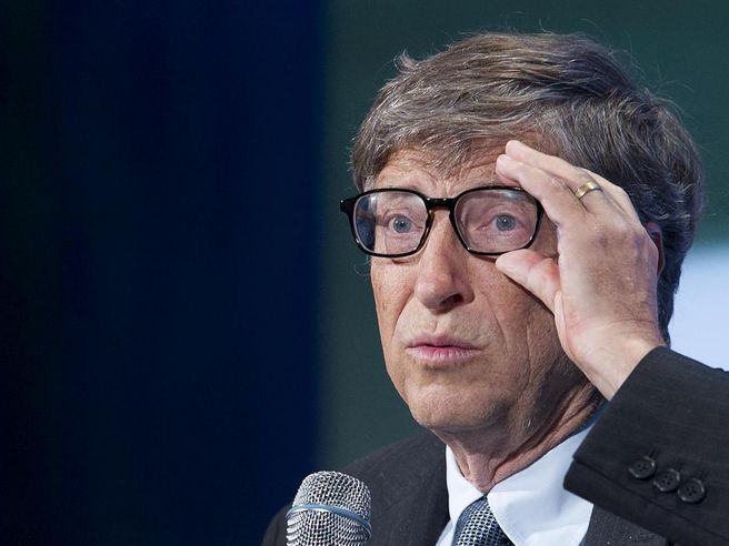 Microsoft balza del 10% in scia a trimestrale oltre attese