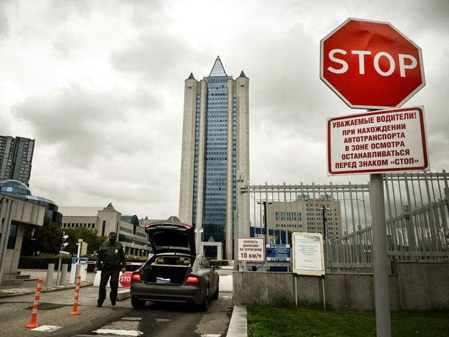Russia: S&P riduce rating debito in valuta estera in ‘default selettivo’