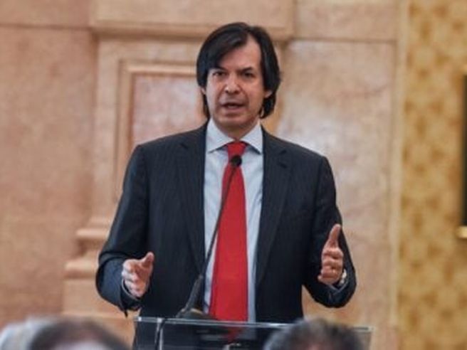 Intesa Sanpaolo, Messina: lancio Isybank entro l’estate