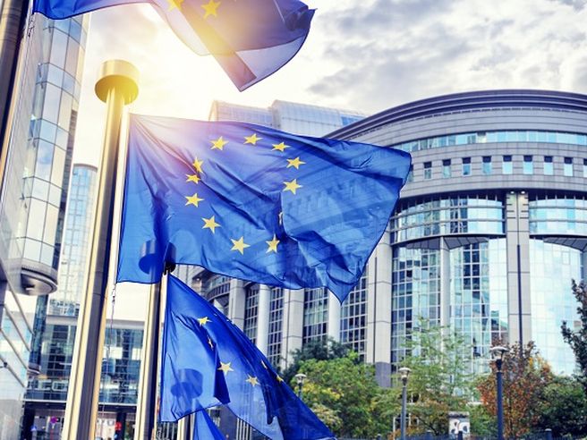 Eurozona: scivolone a sorpresa per il Sentix, fiducia crolla a giugno a 9,3 punti