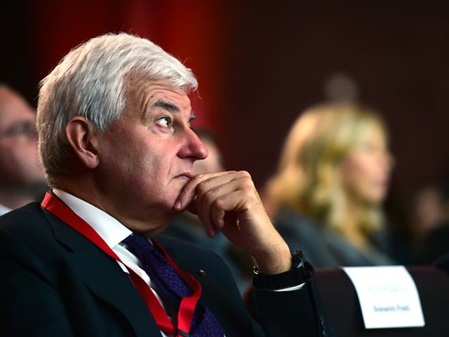 Leonardo si muove bene sul Ftse Mib, Profumo parla di Fincantieri e costi energia