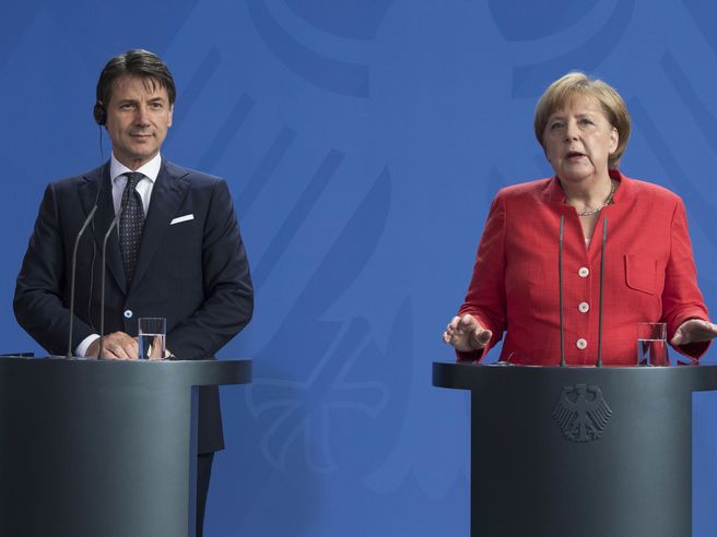 Conte: Manovra è bellissima, Merkel impressionata da nostro piano riforme