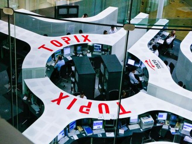 Borsa di Tokyo chiude l’ottava in rialzo, +0,45% per il Nikkei