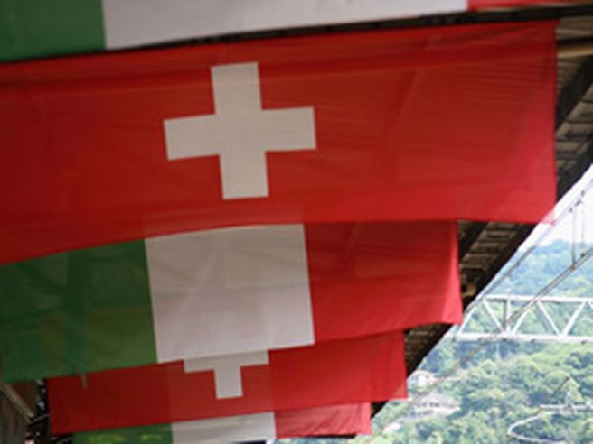 Svizzera: bilancia commerciale migliora a maggio