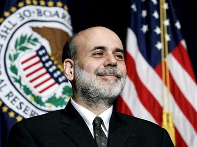 Forex: dollaro in discesa in attesa della conferma di Bernanke