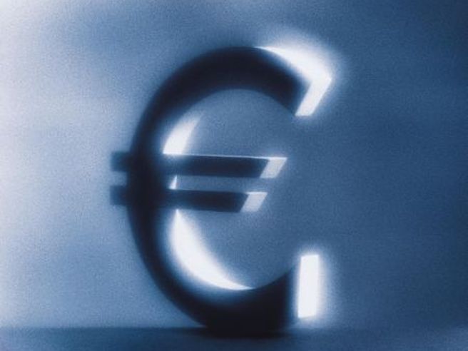 Crisi: Pmi italiane tagliano personale e riducono stipendi (GFK Eurisko-Zurich)