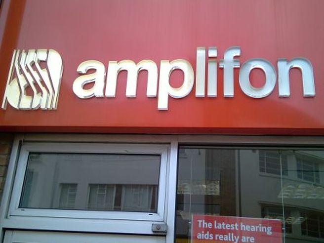 Amplifon: ricavi 2015 a 1,034 mld (+16,1%), dividendo stabile a 0,043 euro