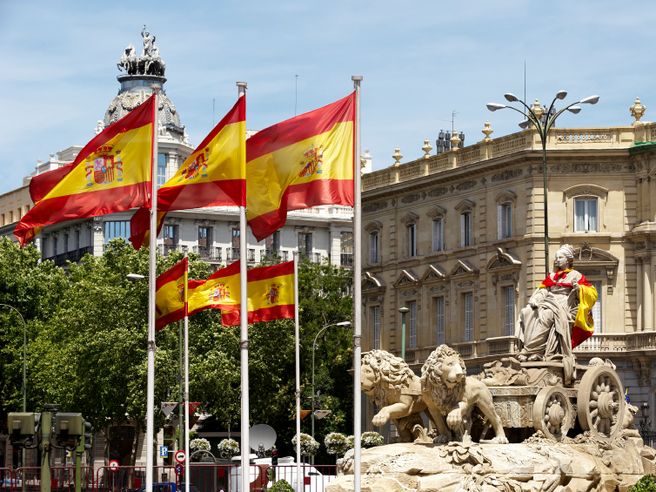 Spagna: collocati titoli a 3 e 6 mesi per quasi 2,8 mld, rendimenti ai minimi da marzo 2012