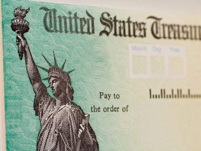 Tassi Treasuries Usa prezzano Fed aggressiva per molto: rendimenti 2 anni schizzano al 3,794%, record dal 2007