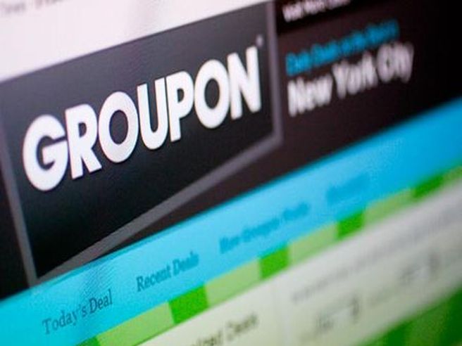 Crollo del 30% per Groupon dopo trimestrale in rosso e bocciature analisti