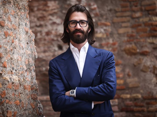 Svolta nell’assetto Delfin: Leonardo Maria Del Vecchio corre verso il controllo