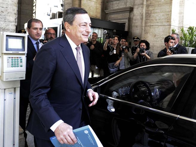 Toto-ministri governo Draghi: tra i nomi caldi ci sono anche Cottarelli, Colao e Capua