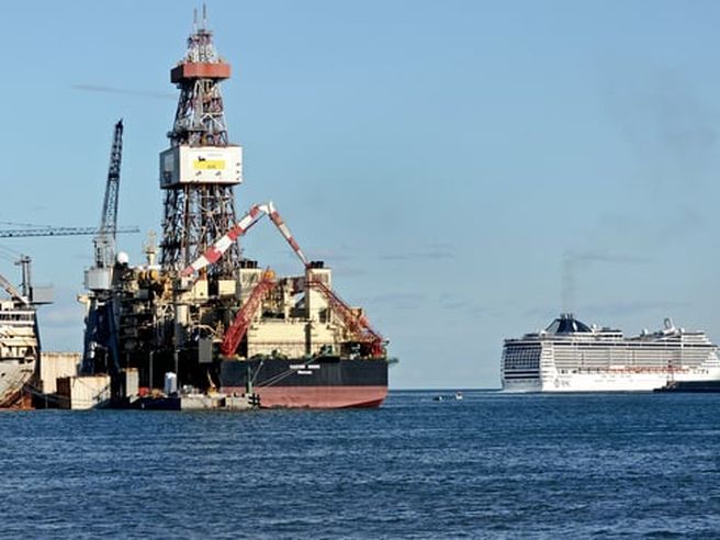 Saipem corre a Milano in scia ad attesa per emissione bond