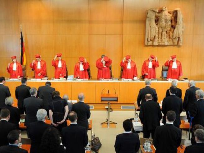 Corte Costituzionale tedesca dà l’ok a fondo Esm, ma il sì è condizionato