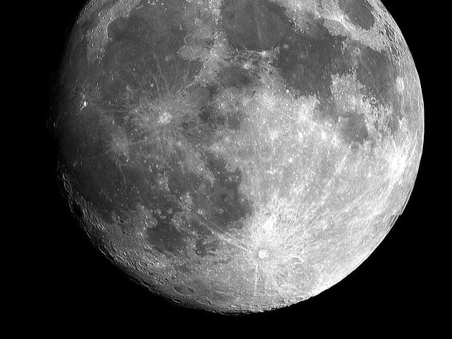Leonardo-Finmeccanica svilupperà il laboratorio per esaminare il sottosuolo della Luna