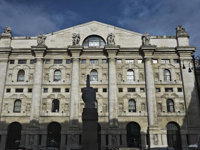 Banche superstar a Piazza Affari, risk-on azzoppa Enel & co.