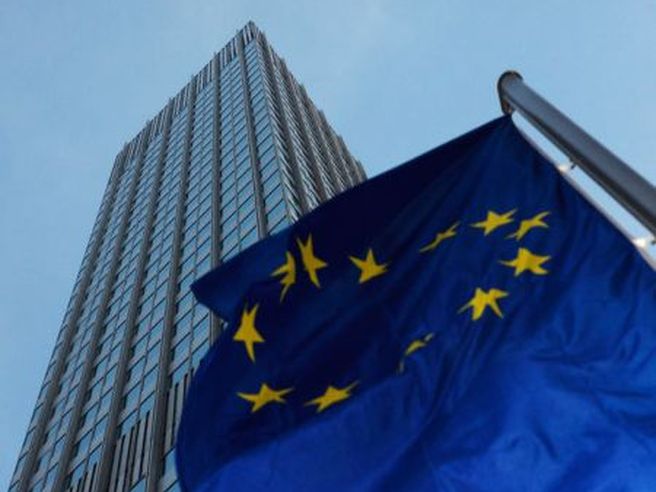 Bce: Constancio, acquisto asset continuerà fino al ritorno sostenuto dell’inflazione