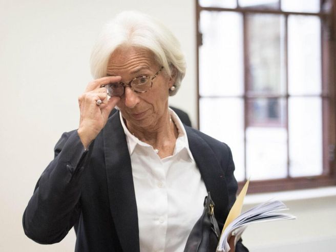 Bce: aumento dei tassi di 50 pb, accordo tra membri del Consiglio direttivo